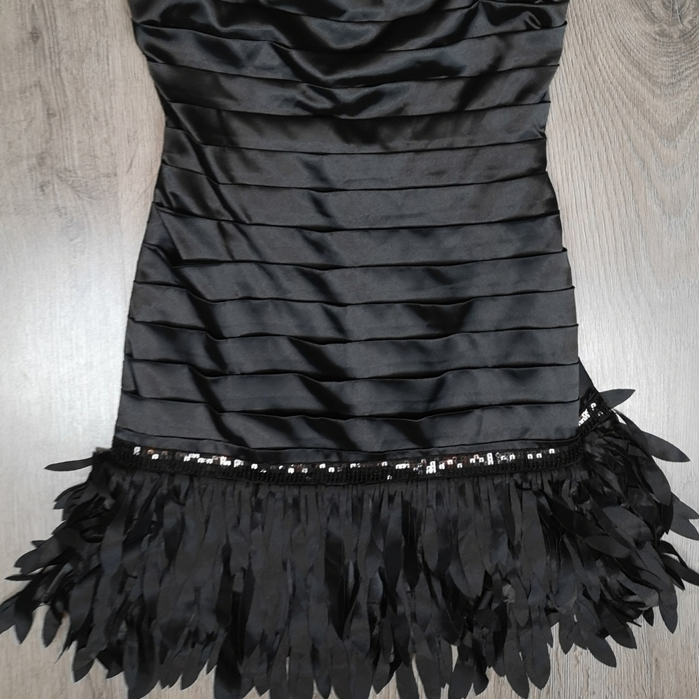 Y2K Vintage Black Pleated Satin Embroidered Sequins Strapless Cocktail Dress